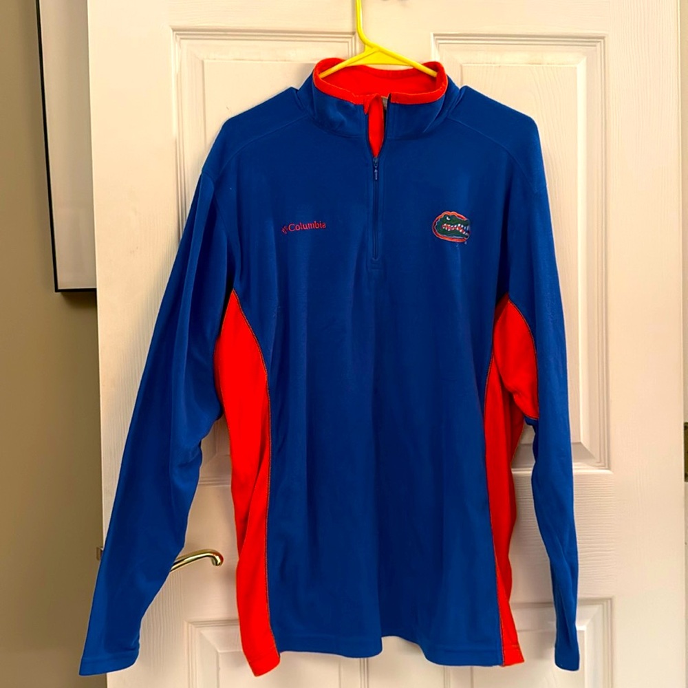 Men’s Gator 1/4 zip fleece Columbia brand sz L.  EUC